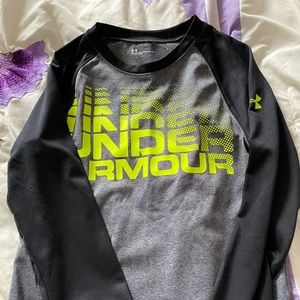 Boys Under Armor long sleeve size 7